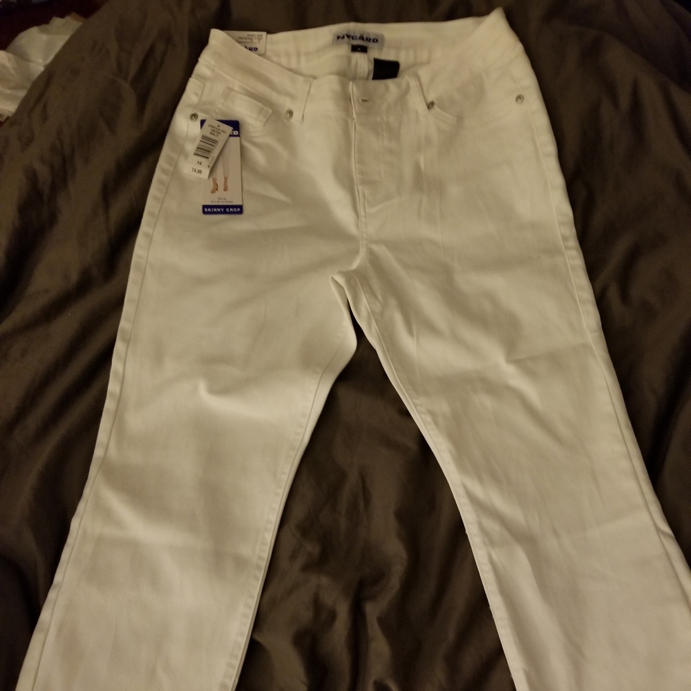 NWT Skinny crop fits sz 10-12